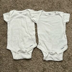 0-3m white onesies